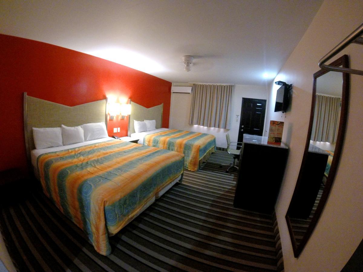 Las Torres Hotel Мехикали Екстериор снимка